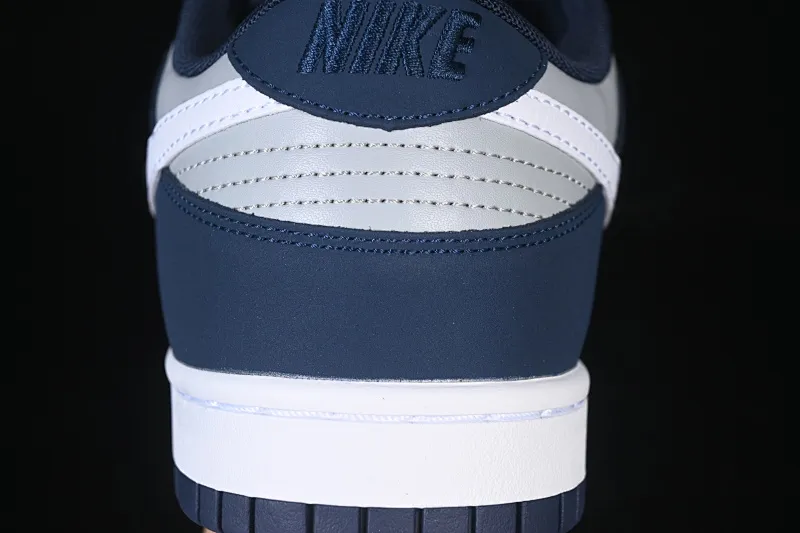 All categories Nk SB Dunk series Nk SB Dunk Low low-top sneakers Nike Dunk Low "Suede Georgetown" Georgetown low-top casual sneakers IB3079-400
